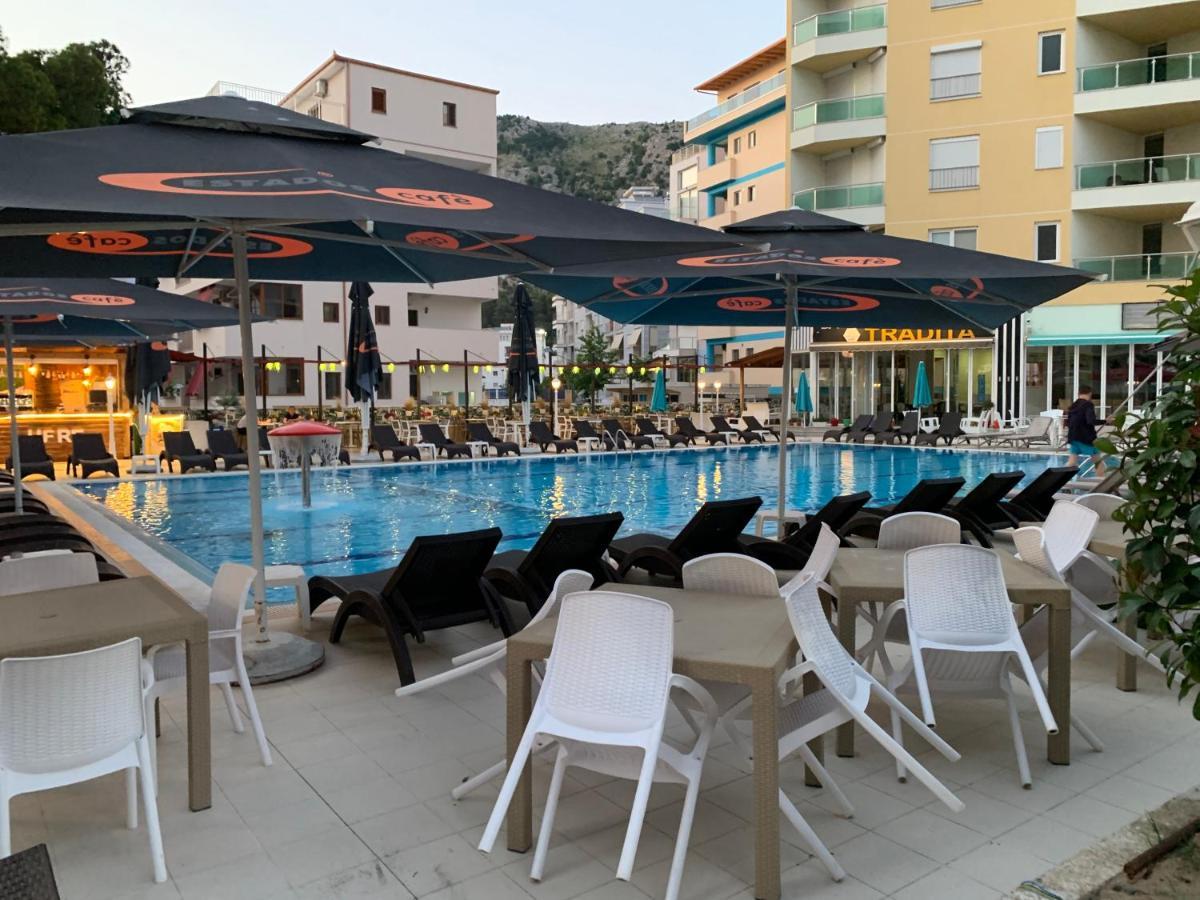 Bruka Apartaments Shëngjin 外观 照片