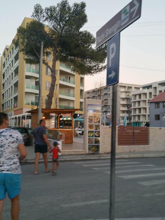 Bruka Apartaments Shëngjin 外观 照片