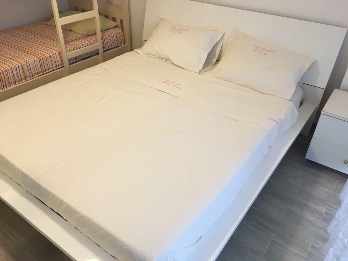 Bruka Apartaments Shëngjin 外观 照片