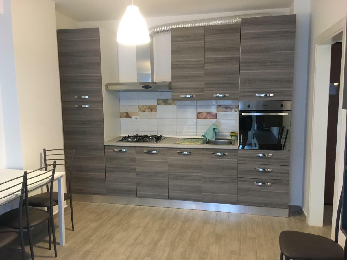 Bruka Apartaments Shëngjin 外观 照片